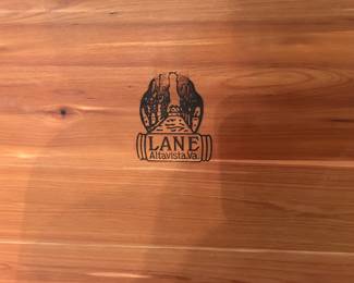 Lane cedar chest/blanket chest 