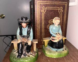 Cast iron bookends 