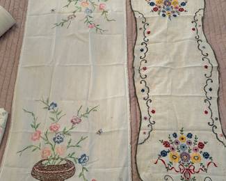 Embroidered table runner 
