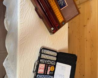 Poker and Mahjong set