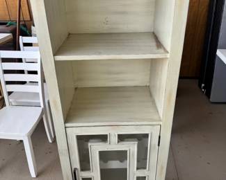 Wine storage cabinet