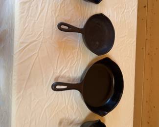 4 Cast Iron Pans