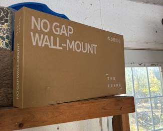 Tv wall mount 