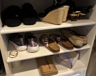 Ladies, shoe size 9