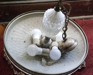 LIGHT FIXTURE