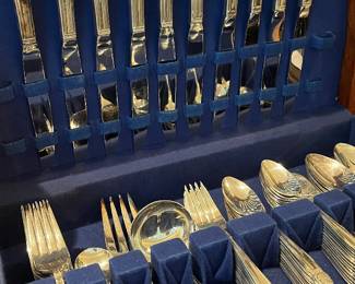 Silver plate silverware set