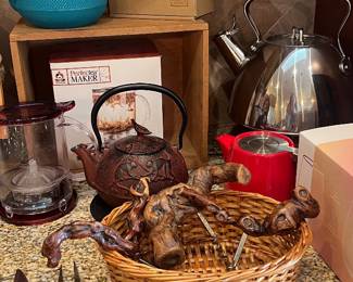 Tea kettles