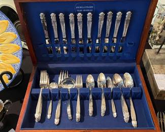 Silver plate silverware set