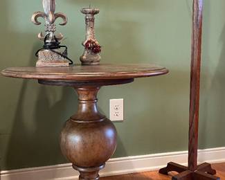 *accent table can convert into bistro table