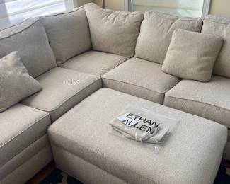 Ethan Allen sectional couch (like new)