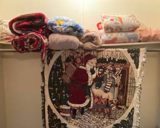 CHRISTMAS BLANKET, LINENS