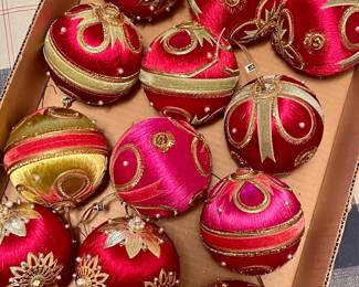 VINTAGE CHRISTMAS ORNAMENTS