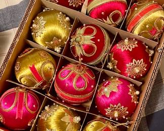VINTAGE CHRISTMAS ORNAMENTS