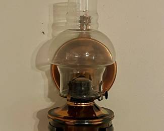 VINTAGE COPPER WALL MOUNT OIL LAMP
