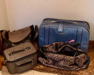 VINTAGE LUGGAGE