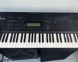 Yamaha SY77 keyboard 