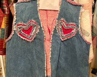 RETRO HANDMADE HEART VEST