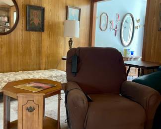RECLINER, END TABLE