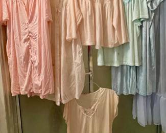 VINTAGE LINGERIE