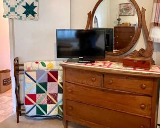 ANTIQUE DRESSER WITH MIRROR