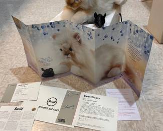 Chouprtte Steiff cat with mouse with box with papers, one of 2000 limit edition! Never played with!!!