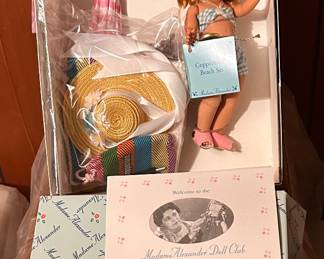 MDAME ALEXANDER COPPERTONE BECH SET - Complete with accessories and box, never played with!