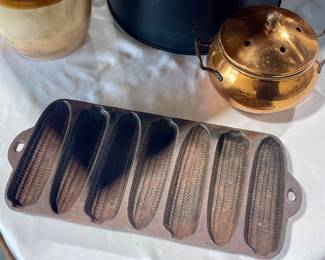 CAST IRON CORNBREAD PAN