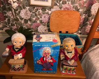 Battery operated tin toys