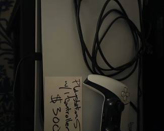 Playstation 5 w/ controller