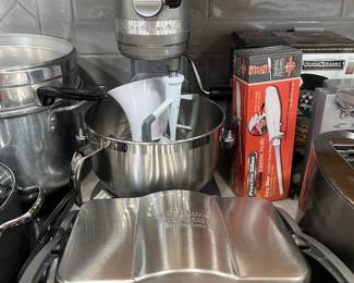 Like new Kitchen Aid mixer