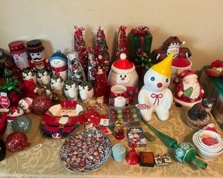 Holiday, Mr Bingle cookie jar