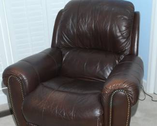 1 OF 3 RECLINERS