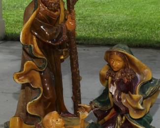 VINTAGE CHRISTMAS RESIN NATIVITY (6 PIECE + ANIMALS)