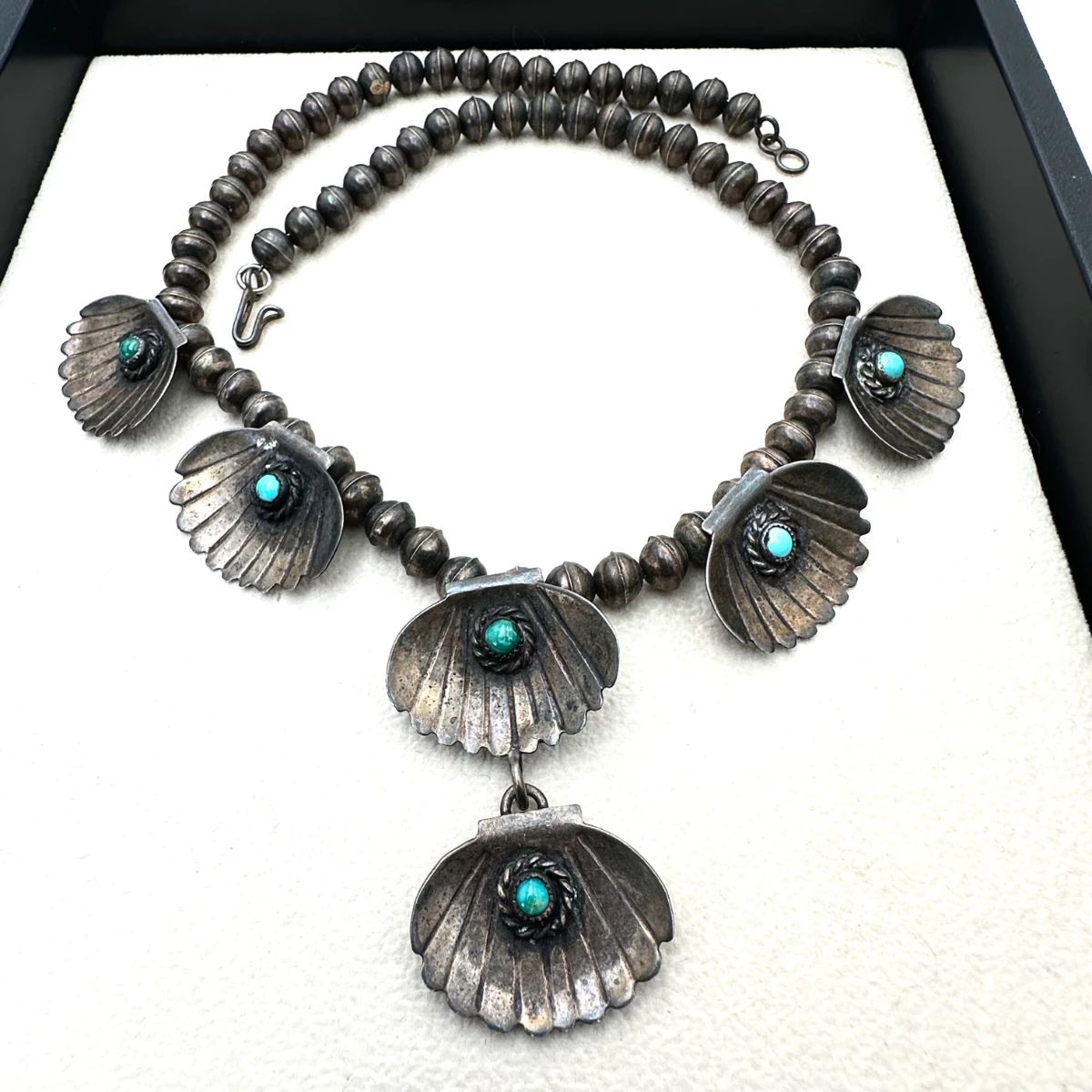 Vintage Native American K Yazzie Turquoise Sterling Silver 16 Inch Necklace Weight 41 Grams