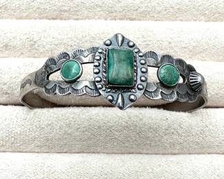 Vintage Native American Green Turquoise Sterling Silver Cuff Bracelet Adjustable Size Weight 13
