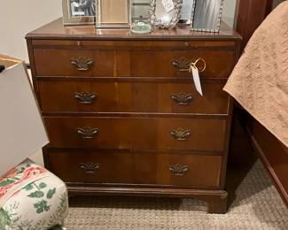 4 drawer Chest