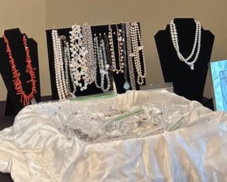 Women's Jewelry