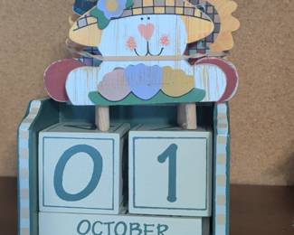 Vintage Easter Bunny Wooden Block Perpetual Calendar