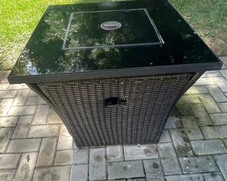 Square Wicker Propane Gas Fire Pit Table with Glass Top