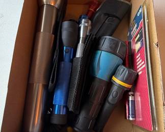 Assorted Vintage Flashlights including Maglite and Streamlight