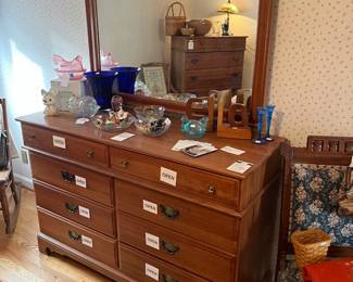 Dresser w/ Mirror