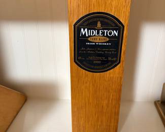Midleton Very Rare Irish Whiskey wooden presentation box