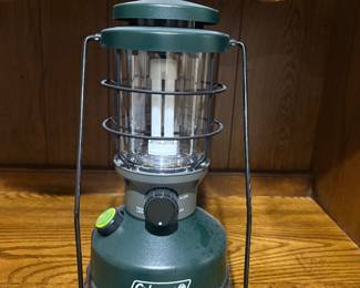 Coleman battery powered camping lantern