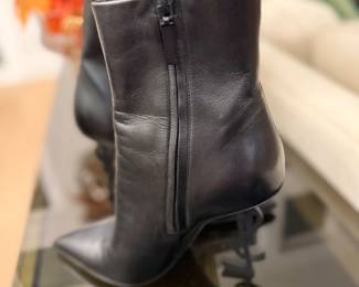 YSL bootie 38.5