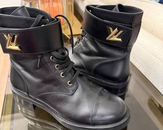 LV Combat boots size 40