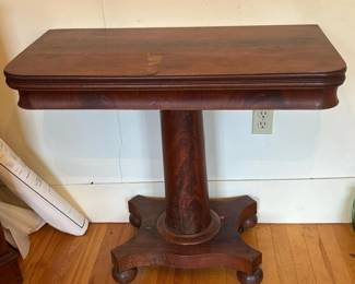 035 vintageswiveltopwoodengametable