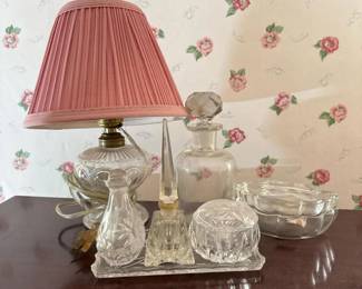 248 vintagepressedglassvanitybottlesdis
