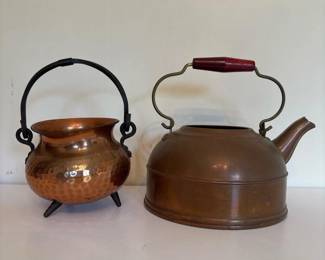233 coppertoneteapotandsmallcauldron
