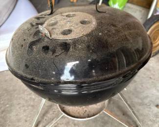 319 webersmokeyjoeportablecharcoalgrill