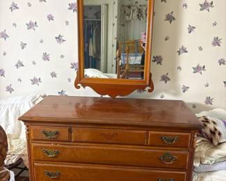 111 cherrydresserwithmirrorpartofbeds